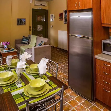 Maniata Holiday 4 *